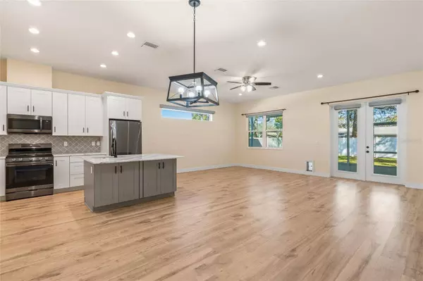 6101 ILLINOIS AVE, New Port Richey, FL 34653