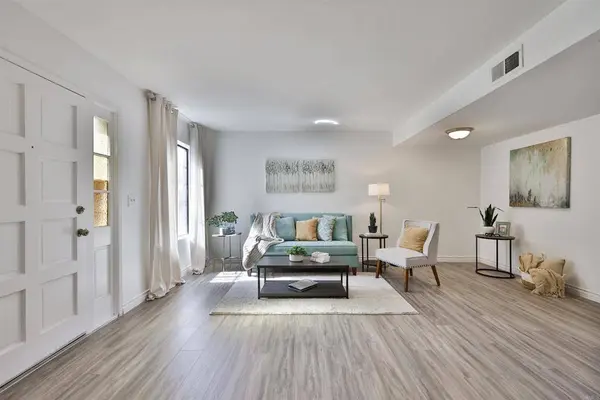 1245 N Mollison AVE #C, El Cajon, CA 92021