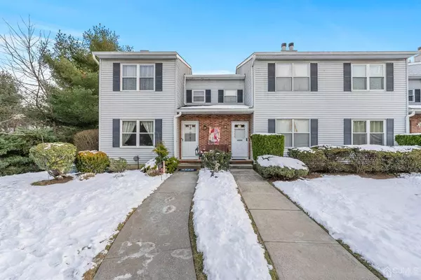 13 Pinetree CT #278, Jamesburg, NJ 08831