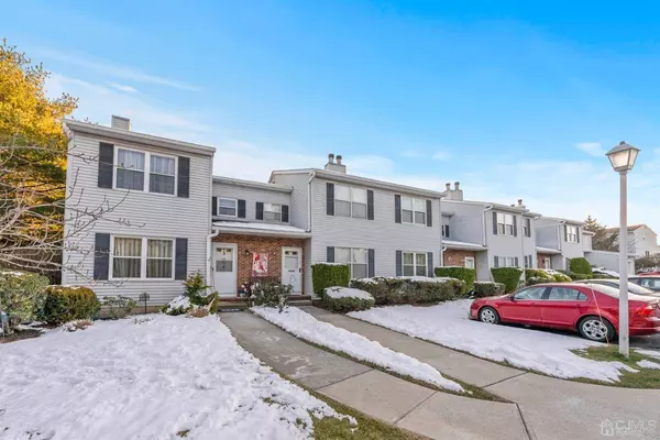 13 Pinetree CT #278, Jamesburg, NJ 08831