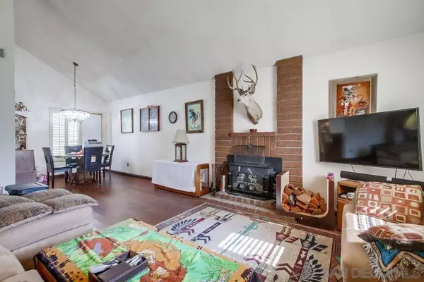 5386 Suinglow Court, San Diego, CA 92117