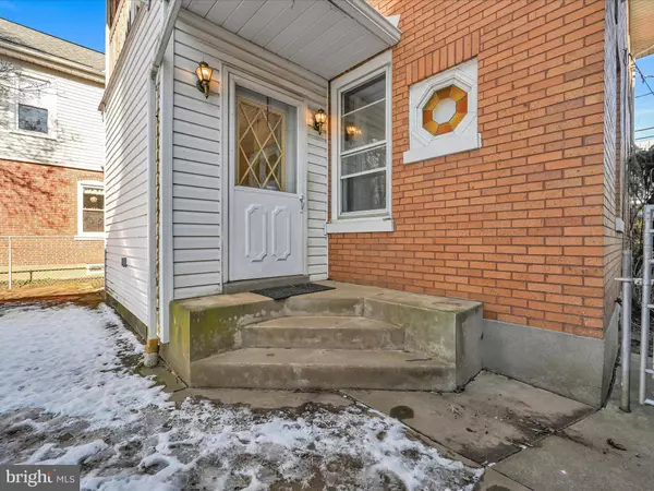 111 S RACE, Richland, PA 17087