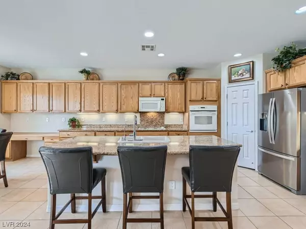 7601 Grove Acre Court, Las Vegas, NV 89131