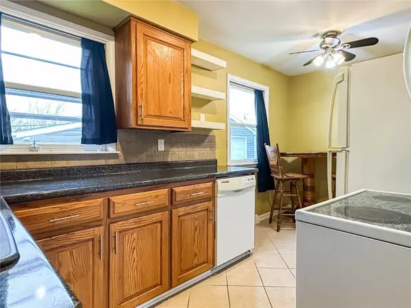 2209 26th SW, Cedar Rapids, IA 52404