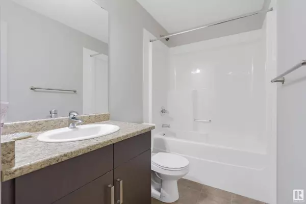 #235 5515 7 AV SW, Edmonton, AB T6X 2A8