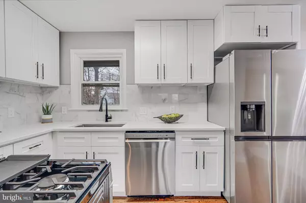 6020 NEALON PL, Alexandria, VA 22312