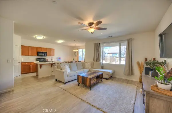 678 Firenze ST, Lemoore, CA 93245