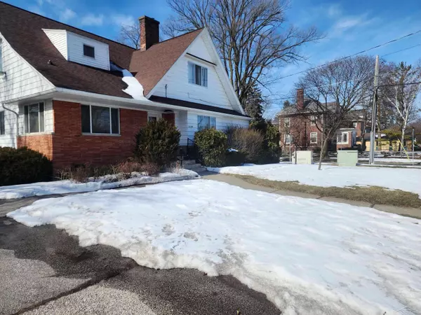 1619 Court Street, Saginaw, MI 48602