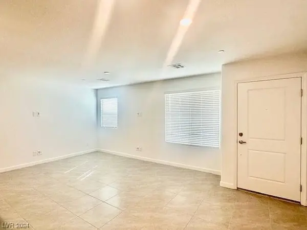 3529 Grecian Queen Avenue, Las Vegas, NV 89106