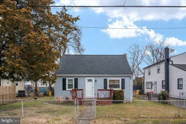 7 CEDAR DR, Glen Burnie, MD 21060