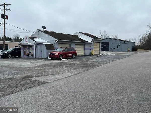 102 S MAIN ST, Dover, PA 17315