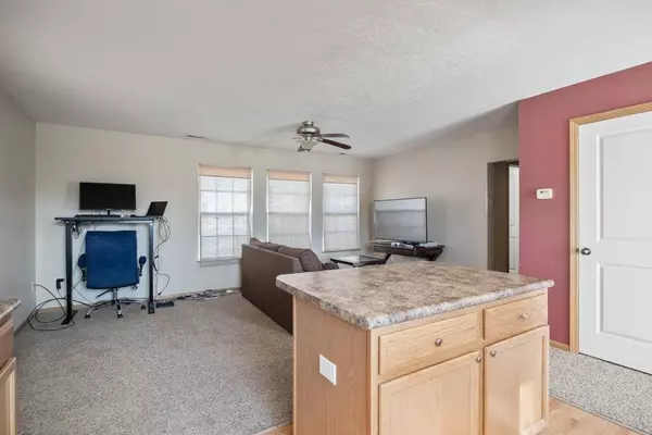 1719 SW 32nd Lane, Ankeny, IA 50023