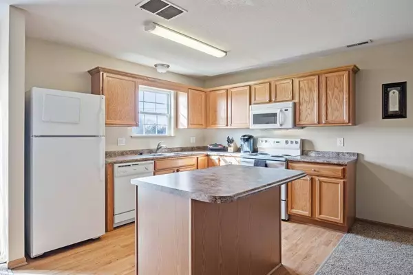 1719 SW 32nd Lane, Ankeny, IA 50023