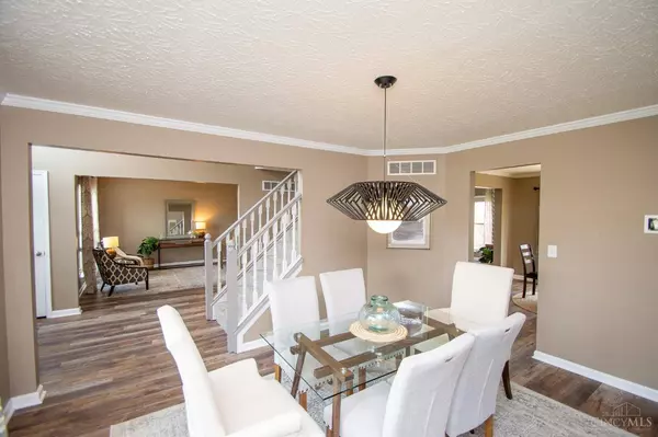 1208 E Glen Echo Ln, Loveland, OH 45140