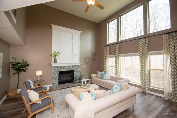 1208 E Glen Echo Ln, Loveland, OH 45140