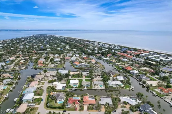 938 Pecten CT, Sanibel, FL 33957