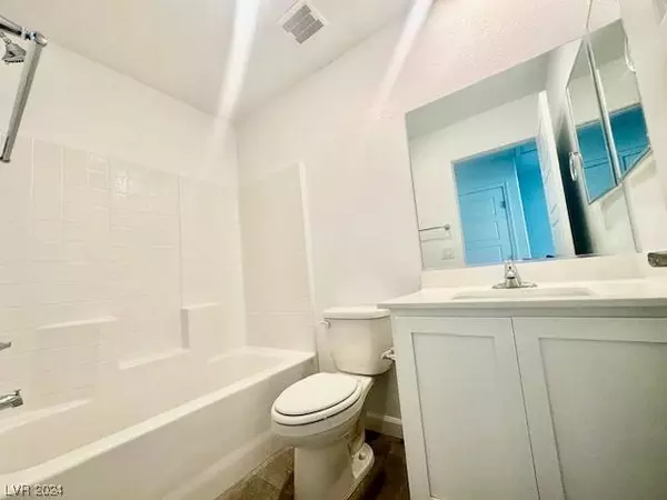 3525 Grecian Queen Avenue, Las Vegas, NV 89106