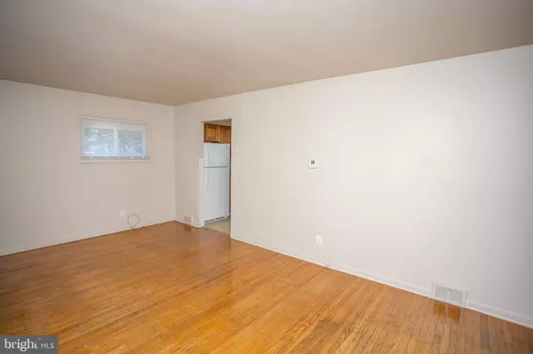 2 GREEN AVE, Glassboro, NJ 08028