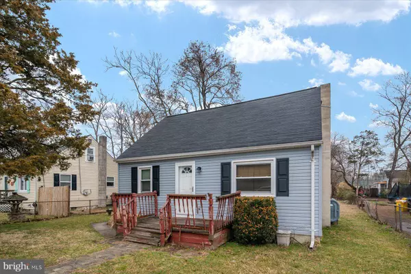 7 CEDAR DR, Glen Burnie, MD 21060