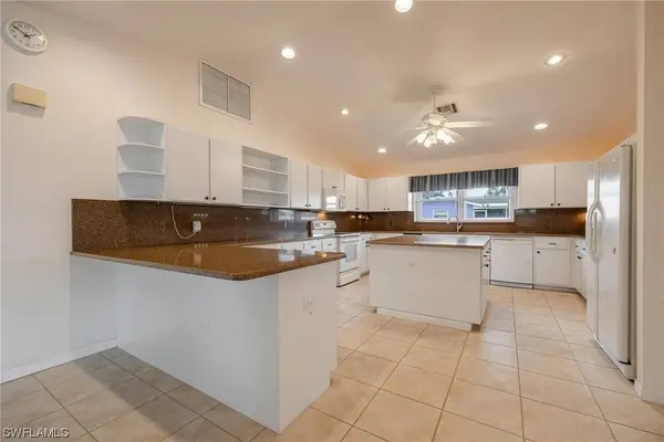3728 SE 18th AVE, Cape Coral, FL 33904