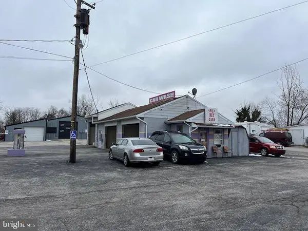 102 S MAIN ST, Dover, PA 17315