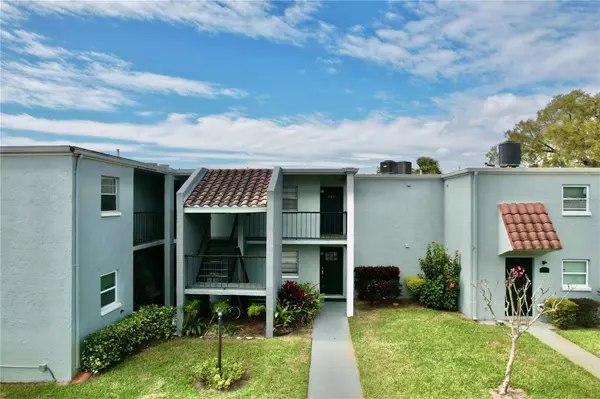 2868 SOMERSET PARK DR #101, Tampa, FL 33613