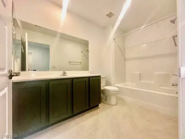 3509 Grecian Queen Avenue, Las Vegas, NV 89106