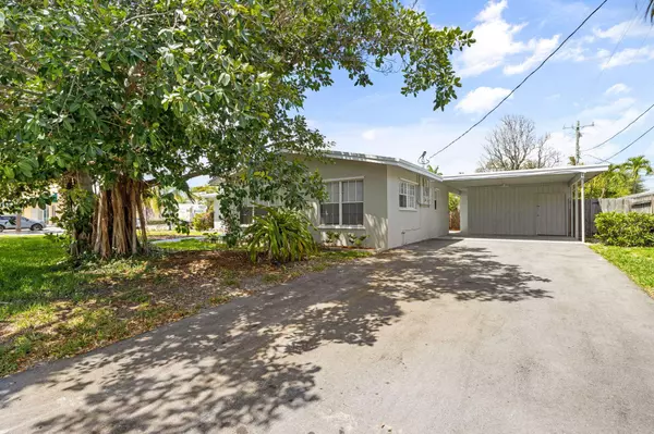 2500 NE 19th AVE, Lighthouse Point, FL 33064