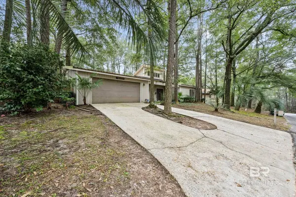 103 Hillcrest Circle, Daphne, AL 36526