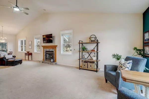 908 James Court, Waunakee, WI 53597