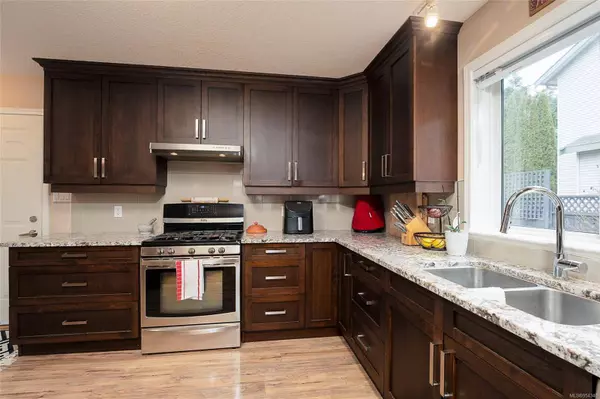 538 Greenhorn Pl, Ladysmith, BC V9G 1R3