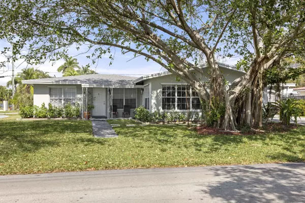 2500 NE 19th AVE, Lighthouse Point, FL 33064