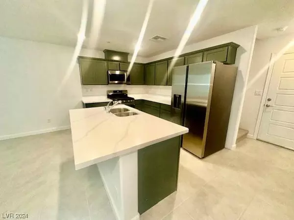 3509 Grecian Queen Avenue, Las Vegas, NV 89106