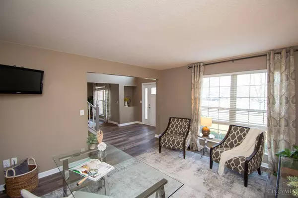 1208 E Glen Echo Ln, Loveland, OH 45140