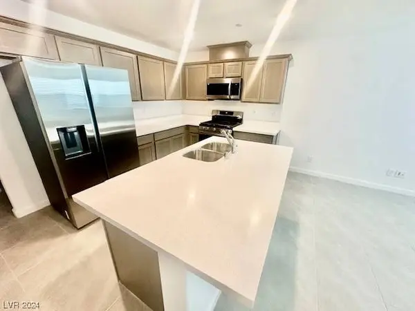 3529 Grecian Queen Avenue, Las Vegas, NV 89106