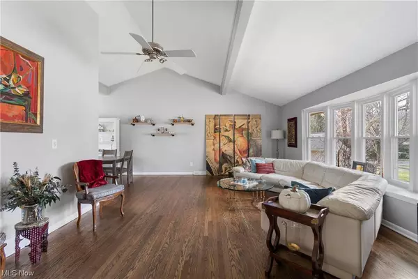 33375 Rockford DR, Solon, OH 44139