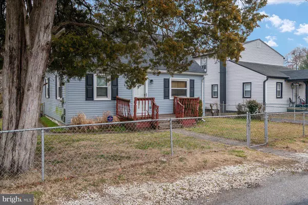 7 CEDAR DR, Glen Burnie, MD 21060