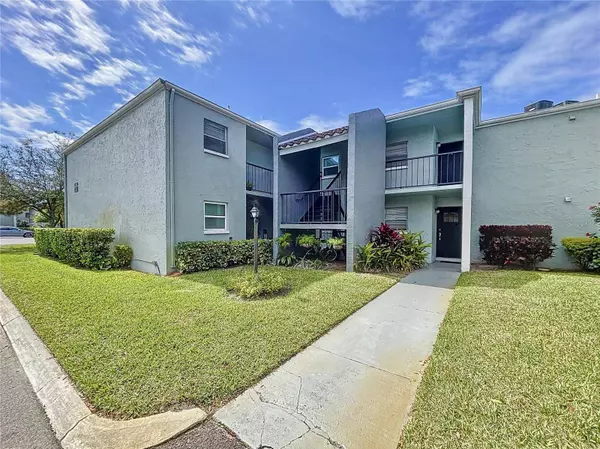 2868 SOMERSET PARK DR #101, Tampa, FL 33613