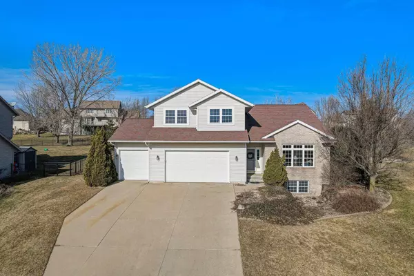 908 James Court, Waunakee, WI 53597