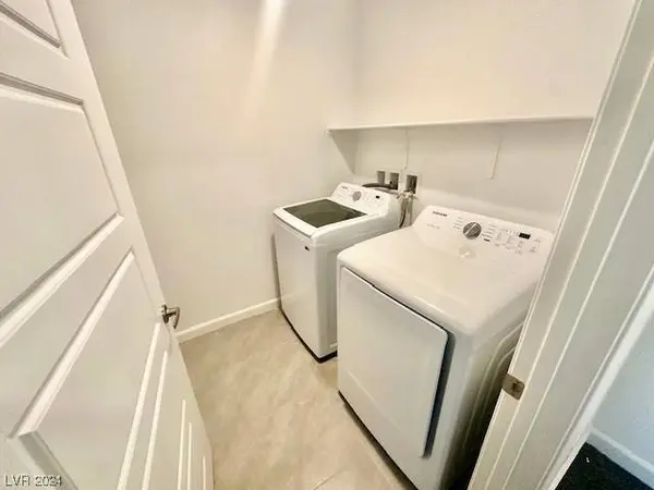 3529 Grecian Queen Avenue, Las Vegas, NV 89106