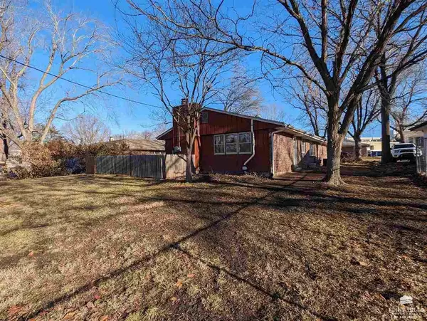 2441 Vaughn DR, Manhattan, KS 66502