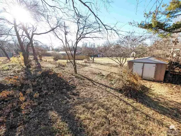 2441 Vaughn DR, Manhattan, KS 66502