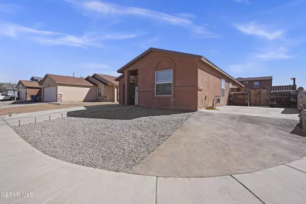 14200 LASSO ROCK Drive, El Paso, TX 79938