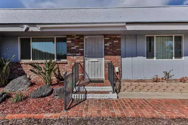 7510 University AVE, La Mesa, CA 91942