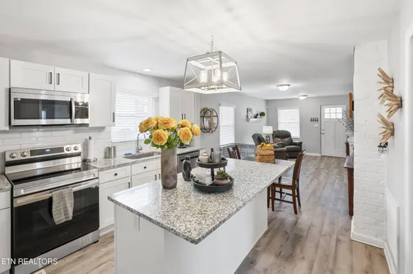 282 W Newton St, Alcoa, TN 37701