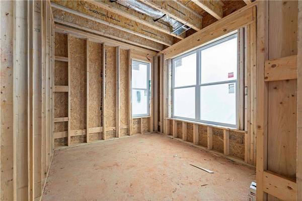 100 Lakeside DR, Forsyth, GA 31029