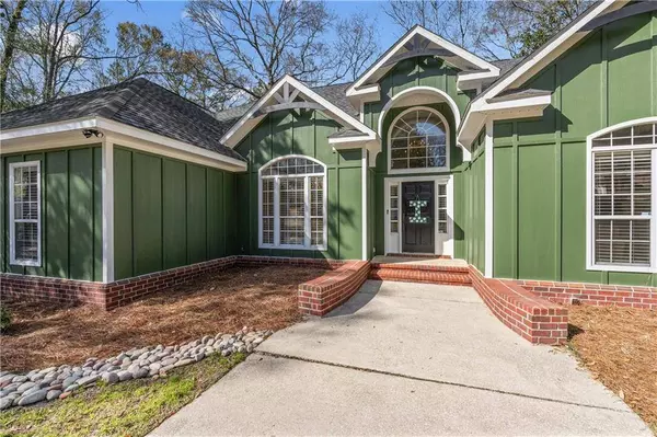 9810 Potomac Ridge DR, Mobile, AL 36695