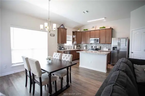 2051 Brisbane WAY, Bryan, TX 77807