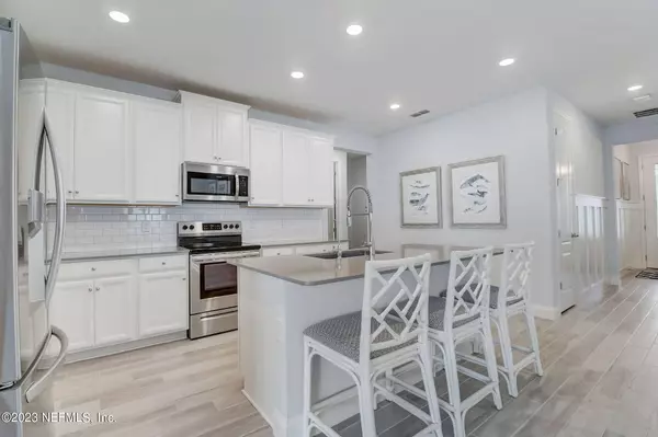 15227 VENOSA CIR, Jacksonville, FL 32258