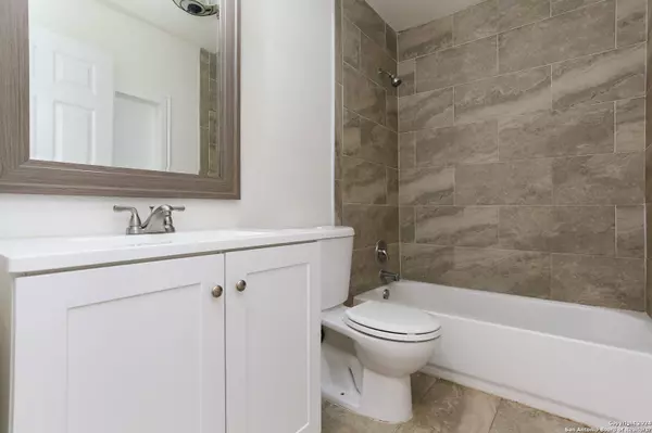 8607 LITTLE WOLF ST, San Antonio, TX 78242-2732